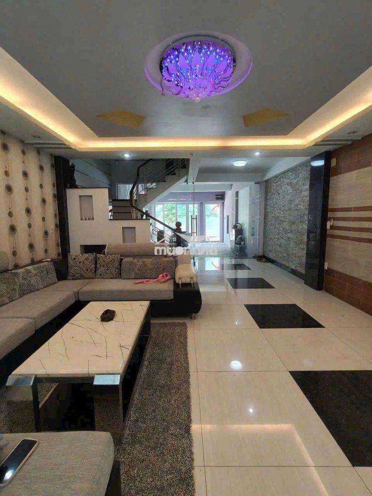 Nhà mới full nội thất ,4pn, 5 wc sát phú mỹ hưng