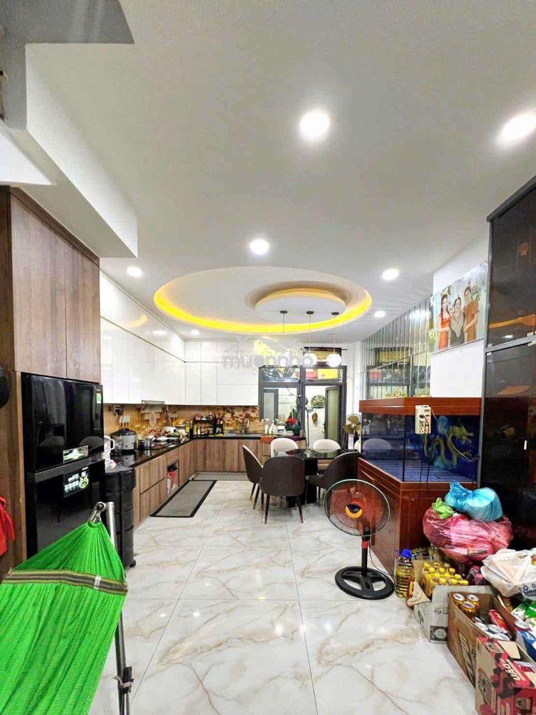 156/2 âu dương lân hẻm xe hơi 6m.dt.4x16m 1 trệt 2 lầu 3 phòng  - 4
