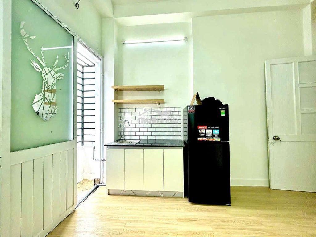 Sang 7 chdv full khách ban công trước sau - quận 10 - 2