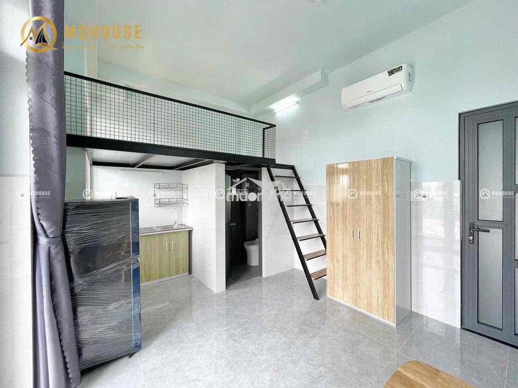 Phòng ban công gác lớn mới xây đầy đủ nội thất ngay công viên phần mềm - 2