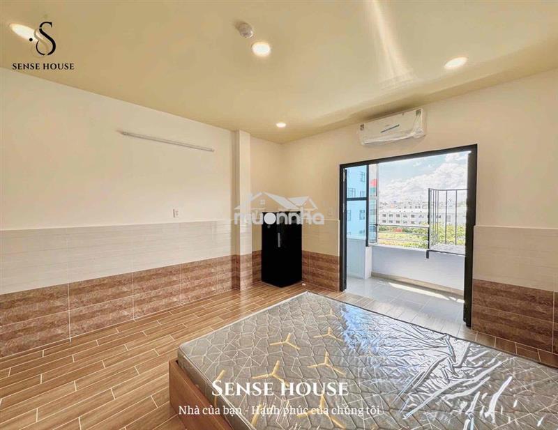 Studio tách bếp 35m2, ban công riêng, tân hương, full nội thất