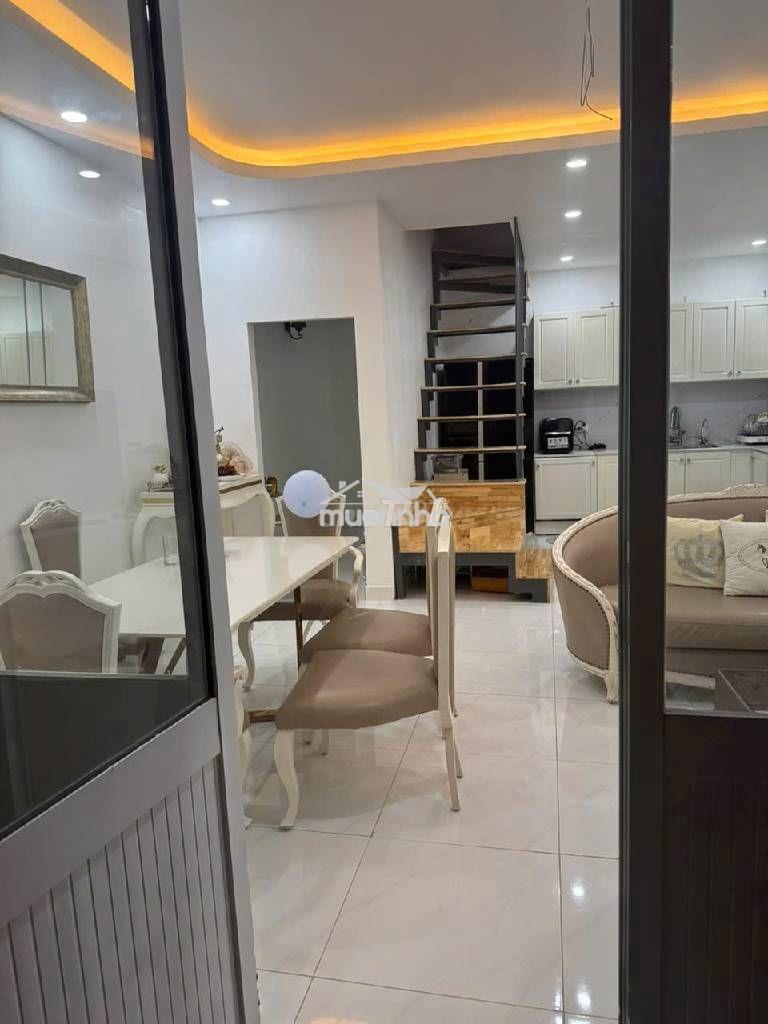 Nhà phố trệt gác. có 3pn. mặt tiền 6m, oto đỗ trong nhà. tại nhà bè - 2