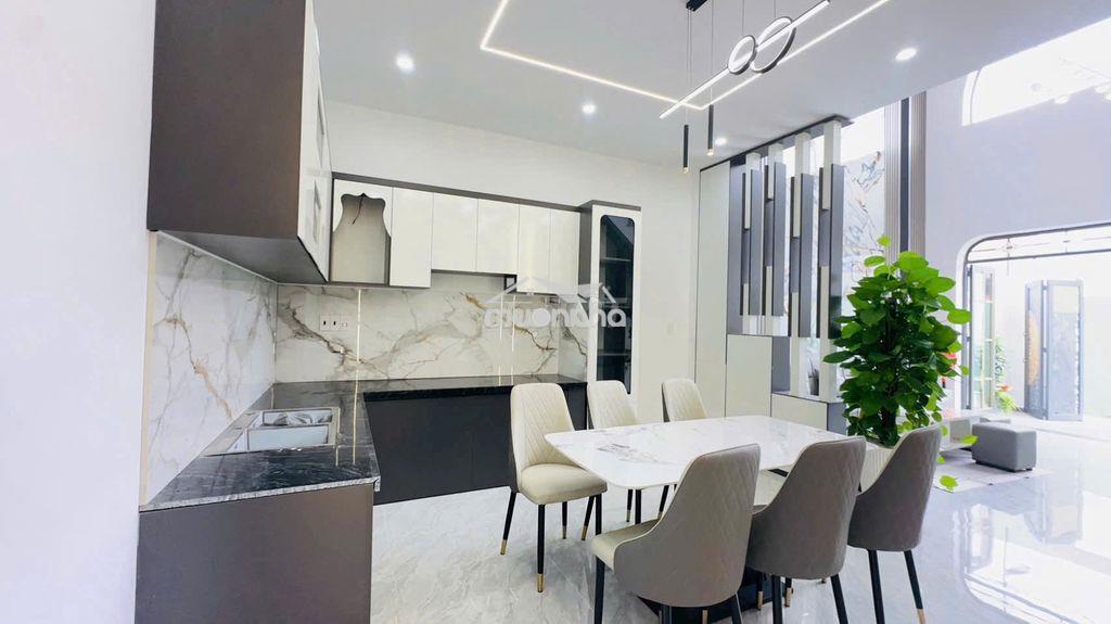 Nhà mới sổ riêng 100m2 gần chợ bình chánh sát đinh đức thiện - 2