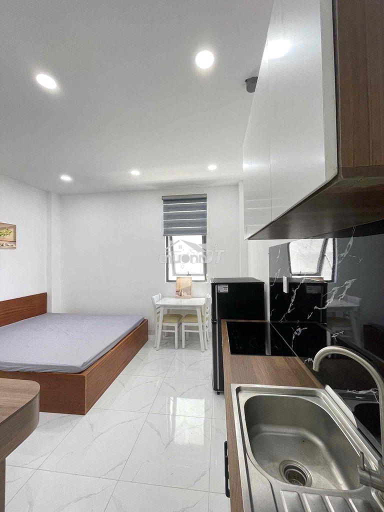 Sát nttu có bảo vệ 24/24 cực kỳ an ninh