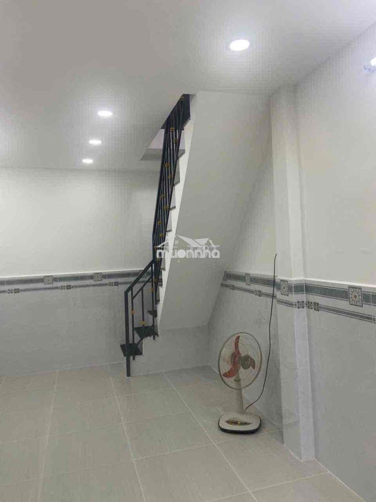 Nhà đẹp cần bán đường tôn đản f8q4 - 2