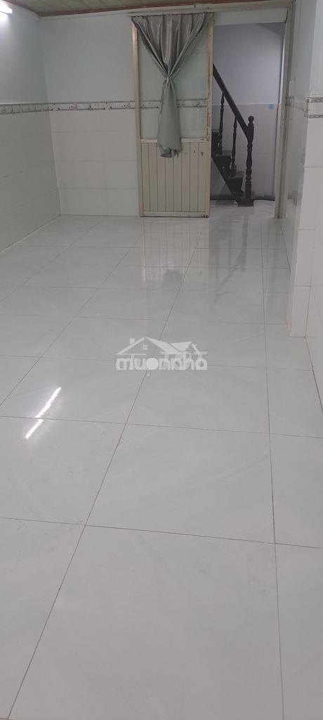 Cho thuê nhà hẻm 1 trệt ,1 lửng ,nở hậu đường khánh hội ,q4 - 3