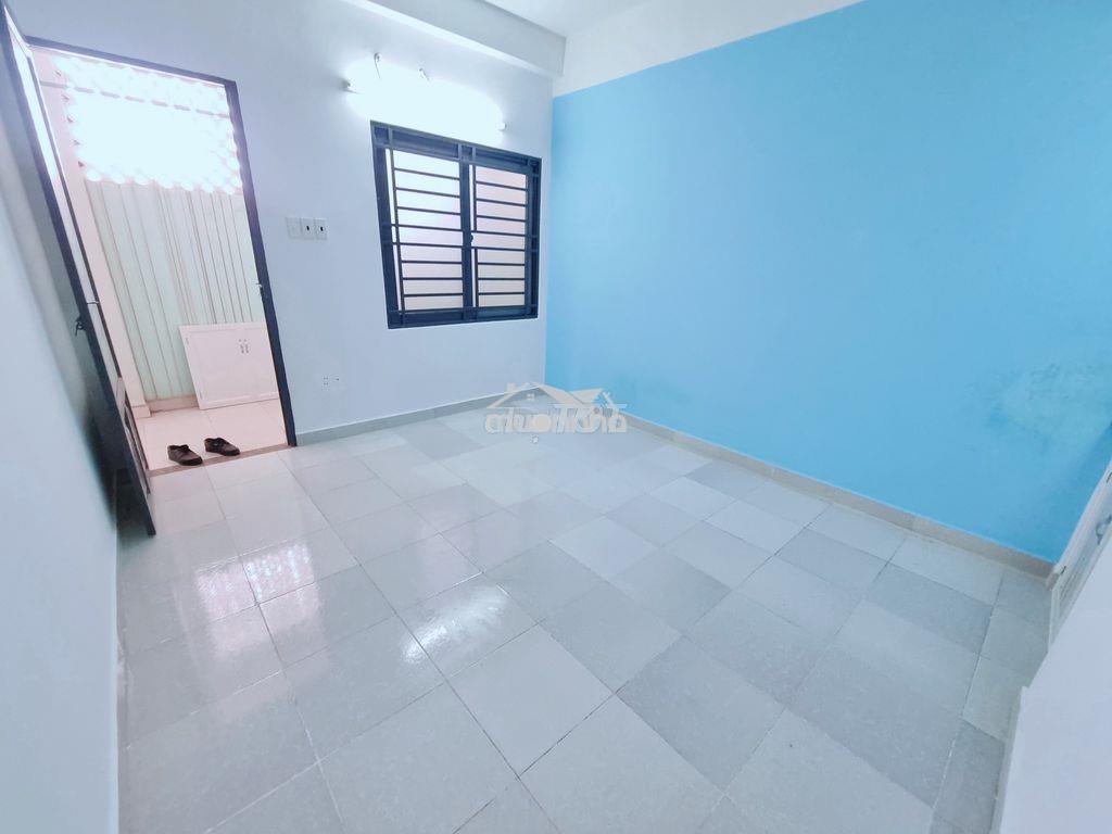 Phòng ngay lê văn việt, ngã 3 mỹ thành, gần khu cnc quận 9, fpt - 4