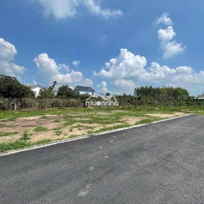 700tr/nền đất thổ cư ngay sân bay long thành
