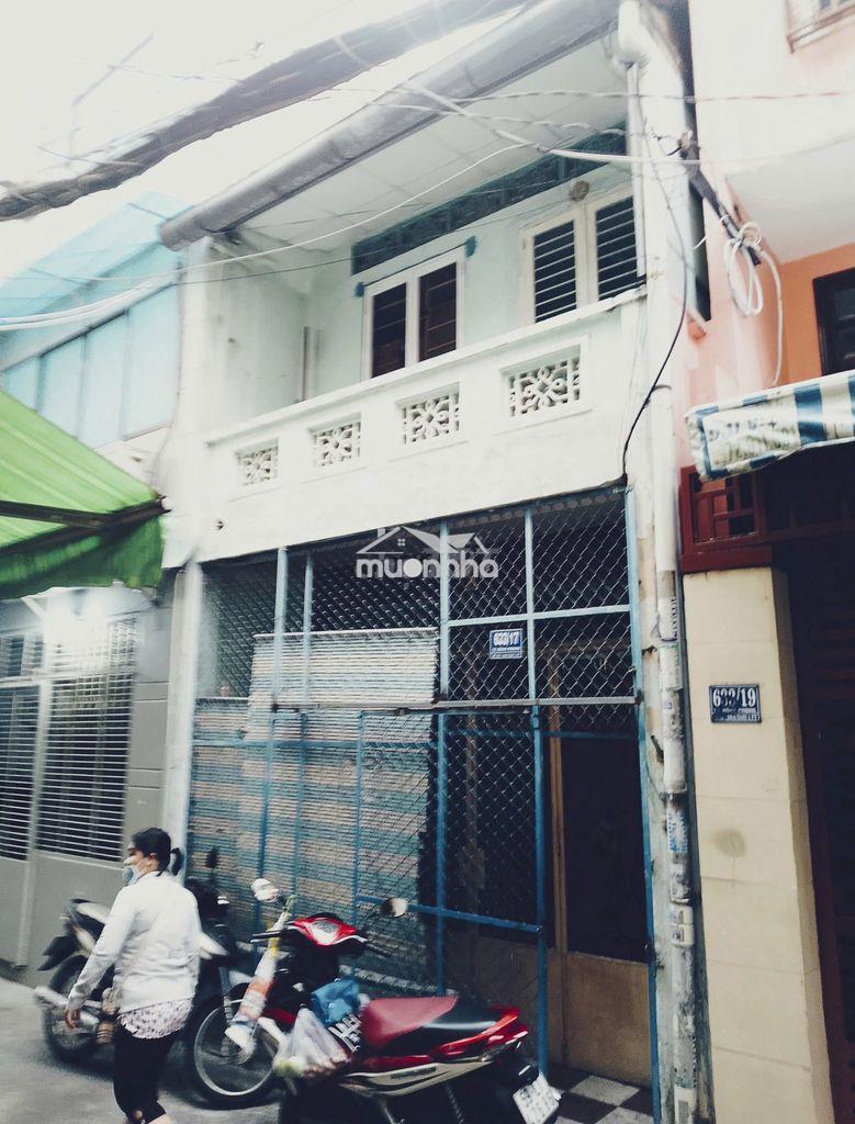 Bán nhà đường lê hồng phong 4 x 10m hẻm 4m có cửa sau