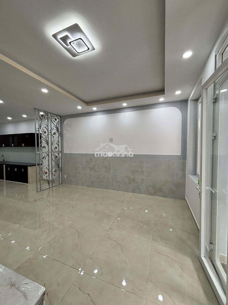 Bán gấp nhà ngay ngã tư bốn xã - lê văn quới - dt 75m2 - trệt lầu 3 pn - 2
