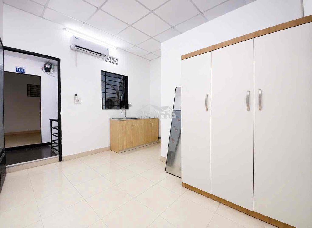 Trống sẵn studio giá rẻ sẵn máy lạnh - cửa sổ trời - gần đh văn hiến. - 2