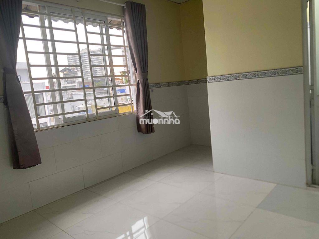 Phòng cho thuê (máy lạnh mới lắp ),  ốp lát cao cấp,wc nước nóng lạnh - 2