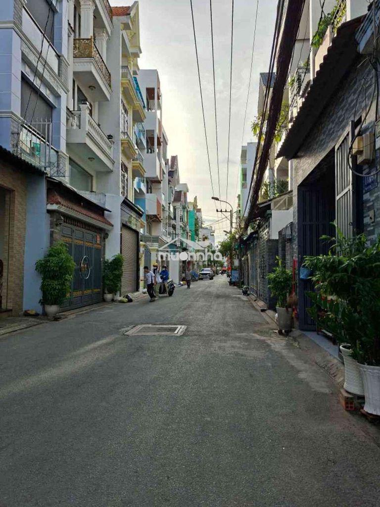 Bán nhà , đường nguyễn trọng tuyển p 8 phú nhuận 27m2,3 tầng giá 4.4tỷ