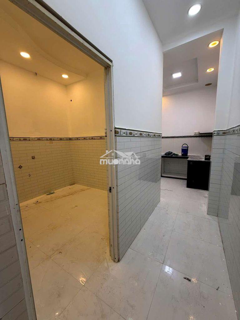 4,5 x 16m đang sơn sửa mới - 3
