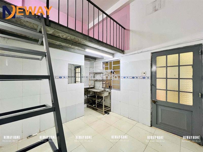 Trống sẵn phòng có gác toà an ninh ngay liên khu 4-5 - chợ bình thành