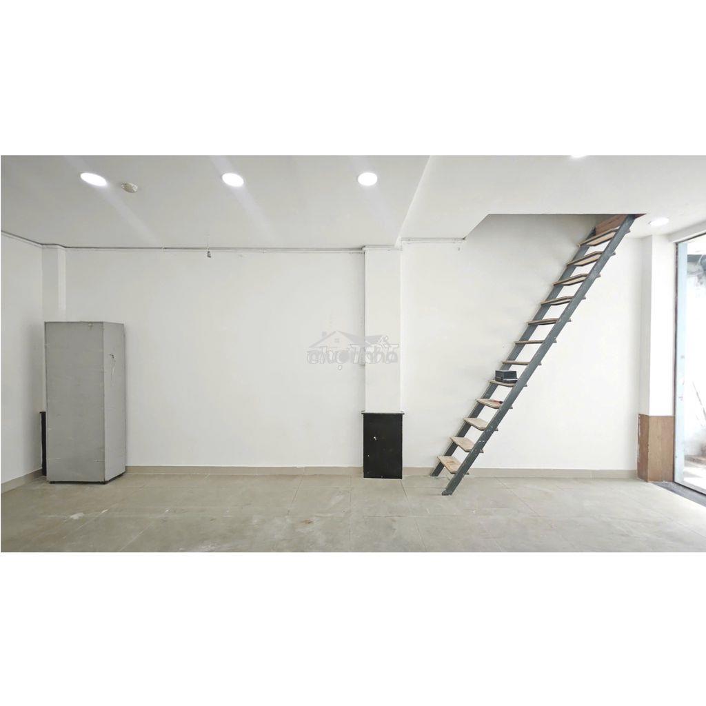 Mặt bằng kinh doanh đường gò dầu, lề rộng rãi, cửa kính, kd đa ngành - 2