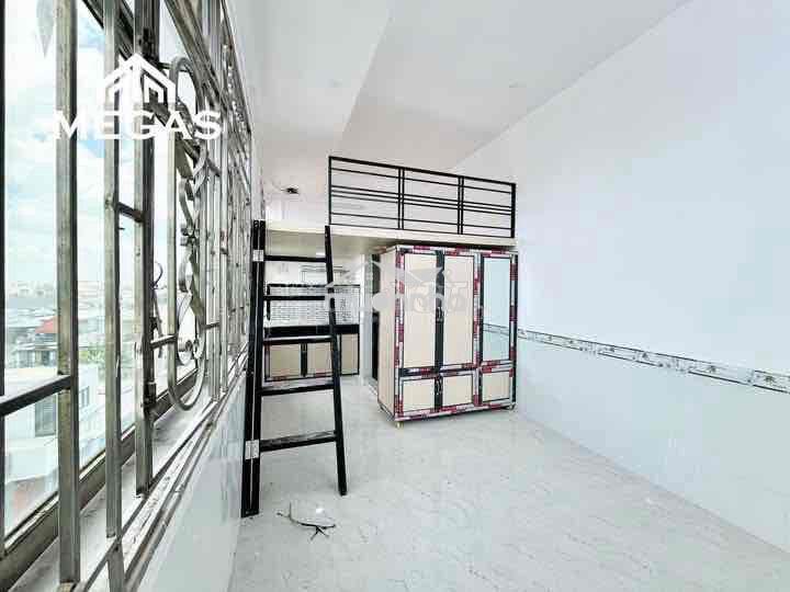 Đh mở - 4tr - gác cao - thang máy - 4