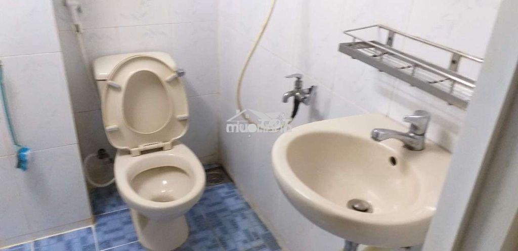 Cho thuê phòng trọ 15m2 đường trường sa phường nhiêu lộc tphcm - 2