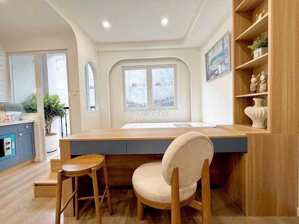 Chdv  full nội thất – ban công thoáng mát – mặt tiền , sát bcons , khu - 3
