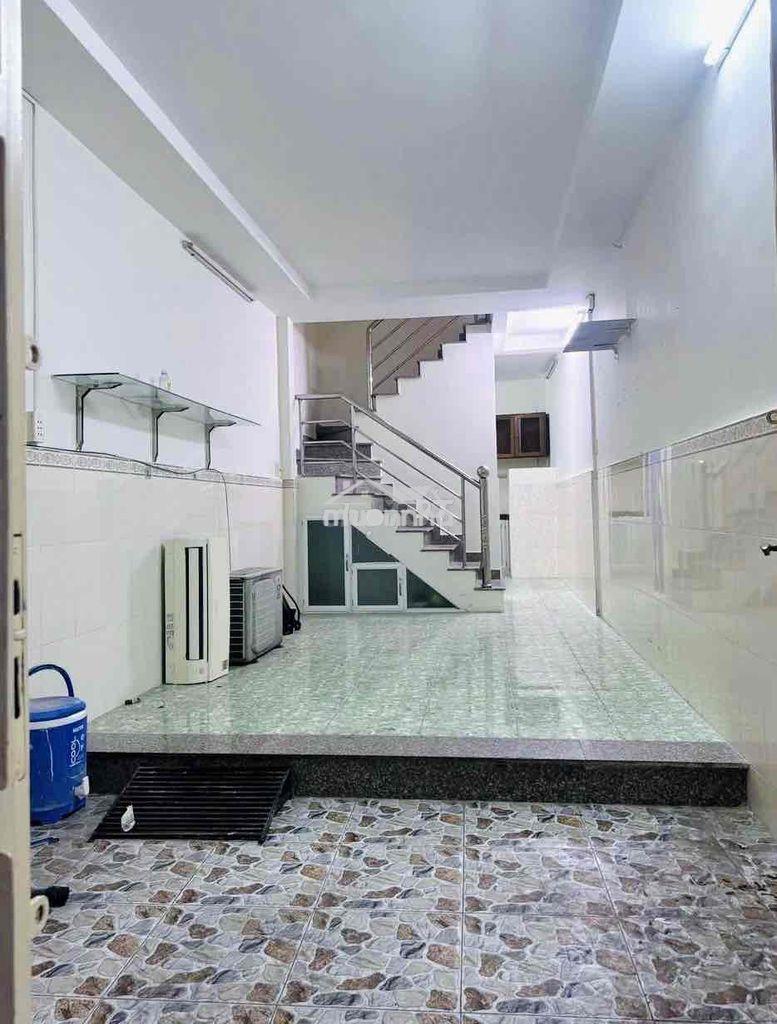 Nhà mới, 1 trệt, 1 lầu, 1 lửng 3p. ngủ - có m. lạnh ok