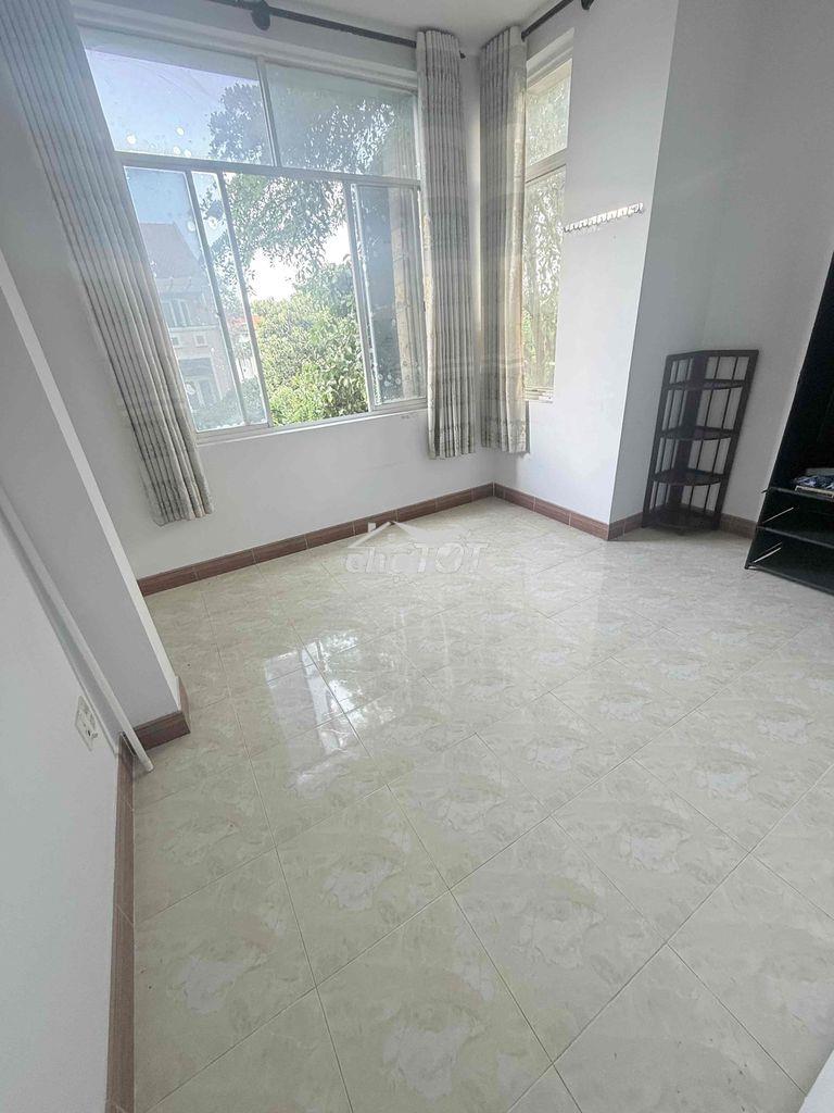 Phòng máy lạnh 40m2. 2pn. 1wc đường tạ quang bửu. p4. q8 - 2