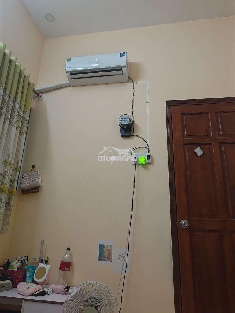 Phòng cho nữ giá 1tr8 bao điện nước