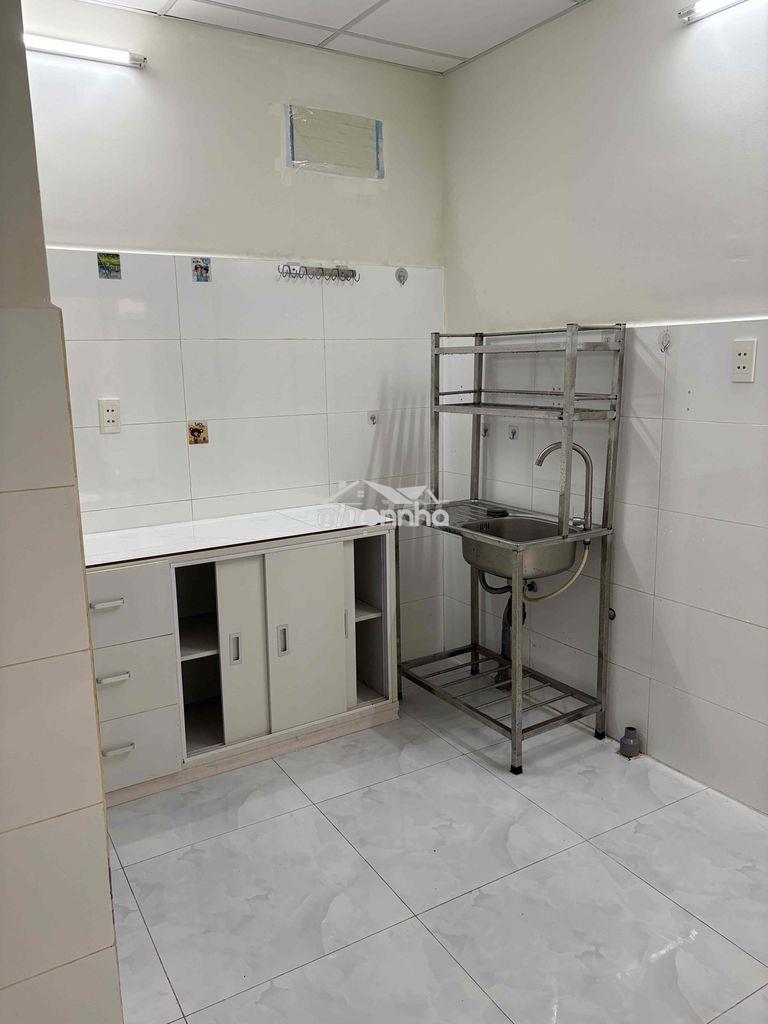 Nhà nguyên căn điện nước nhà nước chính chủ cho thuê.