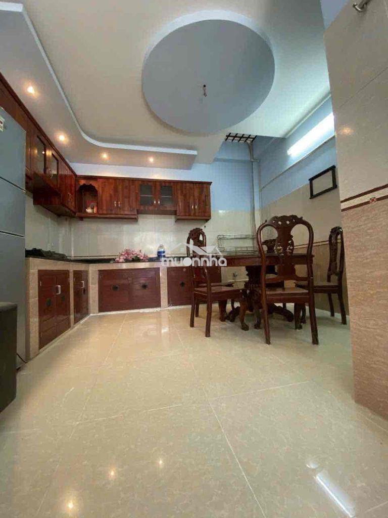 Nhà cho thuê tân phú gần chợ tân hương 4pn có nội thất
