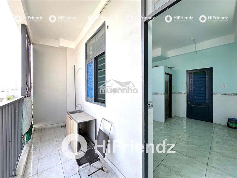 Căn hộ bancol sẵn máy lạnh - thang máy- bảo vệ - đi bộ qua đh văn hiến