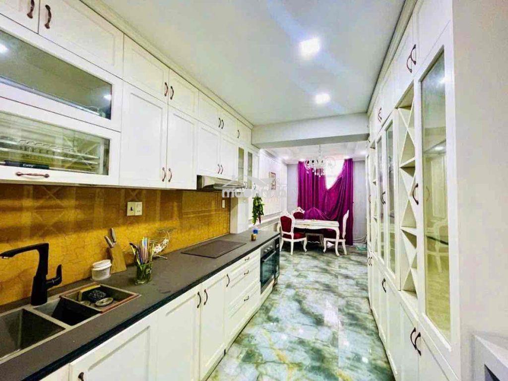 Nhà đẹp nở hậu, hẻm 4m, có thang máy - cách mạng tháng 8 - 40/43m2, 4t - 2