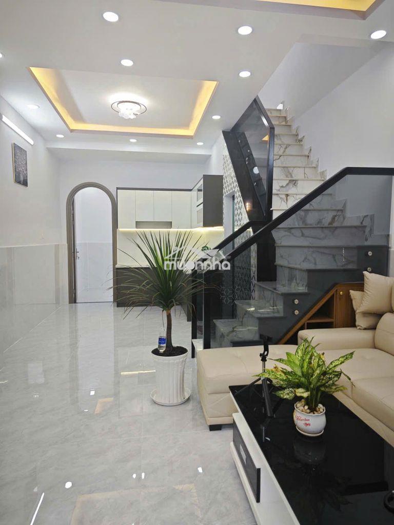 Nhà hẻm xe hơi tỉnh lộ 10, giáp quận 6, dtsd: 120m2. chỉ 4.9ty - 4
