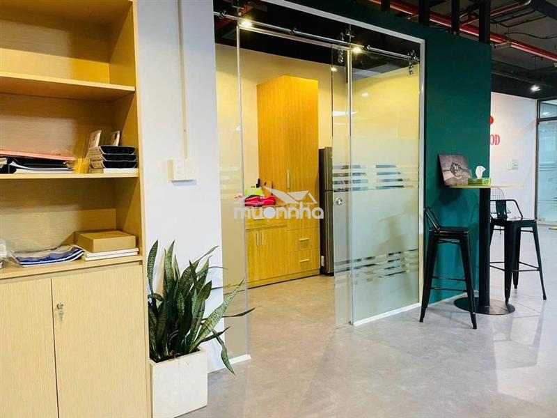 Văn phòng full nội thất cho thuê giá tốt