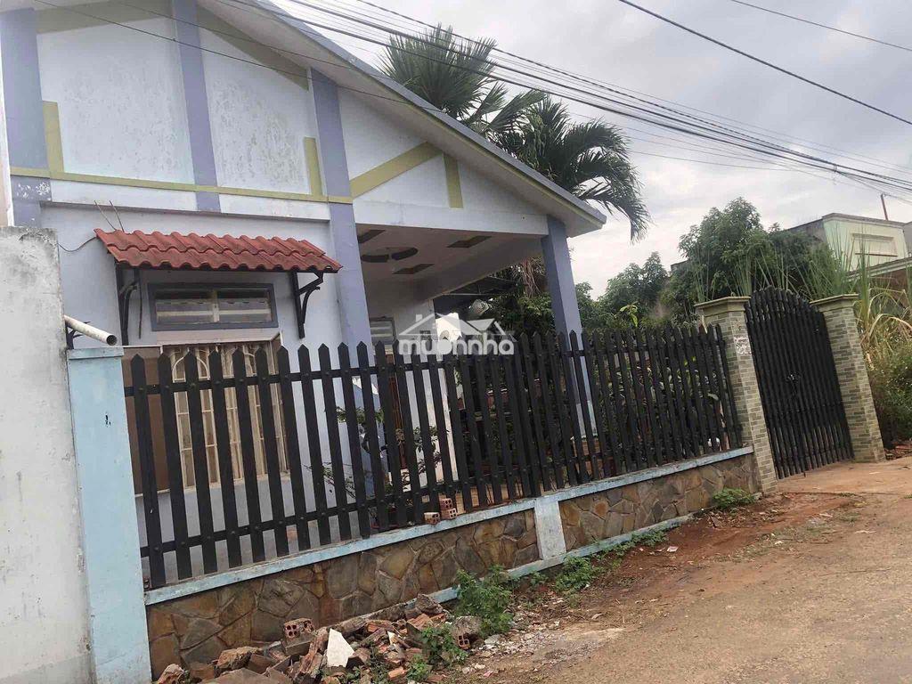 Bán đất khu dân cư có nhà cấp 4 - 2