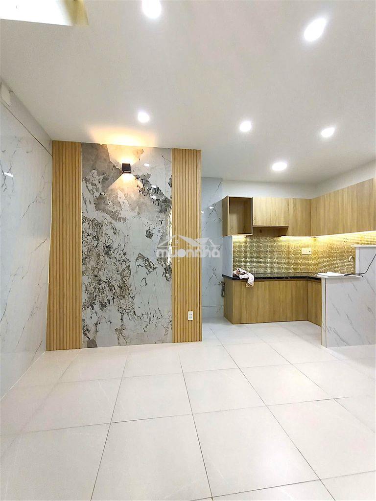 Nhà đẹp đoàn văn bơ–hxh–gần mặt tiền– 30m2 ngang gần 5m– chỉ 3t15 tl