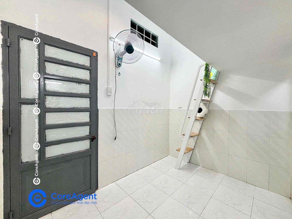 Phòng trọ giá rẻ ngay ngã tư bốn xã - 2