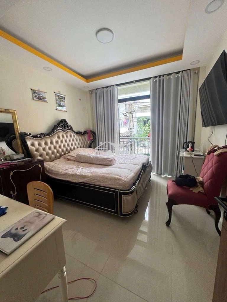 Ngay vòng xoay phú lâm q6- nhà 3 tầng- 52m2 - hẻm ôtô tránh chỉ 6. tỷ  - 2