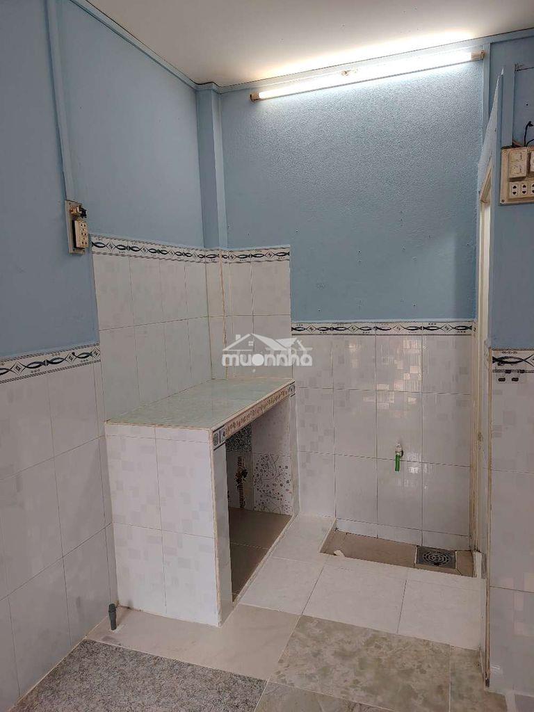 Cho thuê phòng trọ 40m² – gác suốt rộng rãi – gần các trường đh - 2