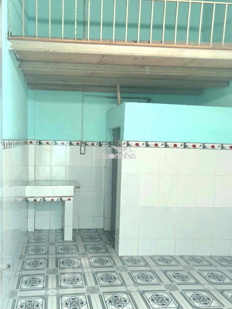 Cho thuê phòng trọ có gác 12m2 đường hậu lân 2