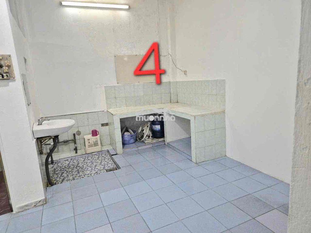 Sát mặt tiền an bình . quận 5 - 5pn - nở hậu l - 4