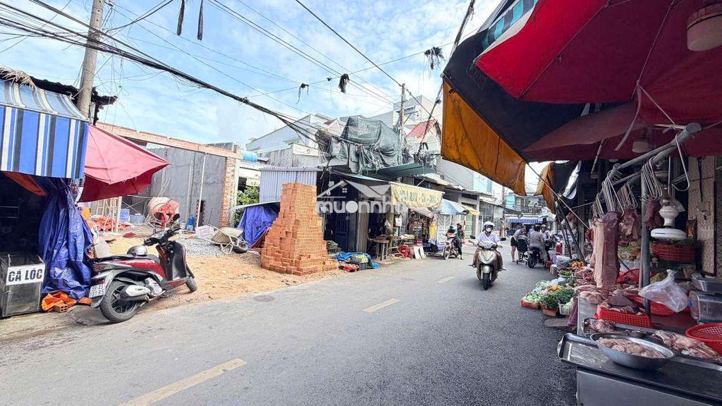 Bán nhà mặt tiền chợ thống nhất dĩ an - 2