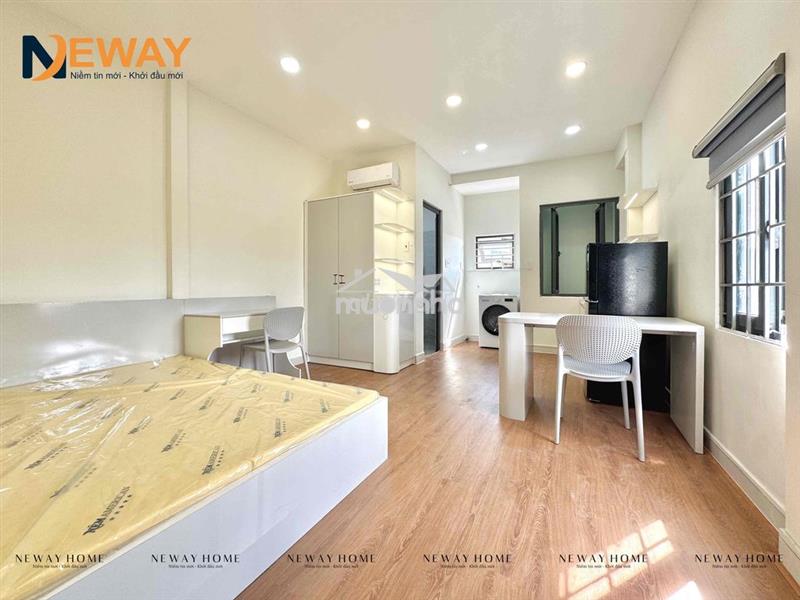Studio mới xây tone trắng - full nội thất - mgr - gần e.town & ga t3