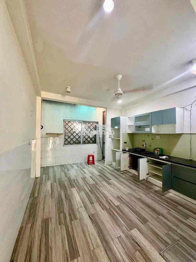 Cho thuê nhà 110m2 1trệt 1lầu 2pn 2wc hẻm xe tải vườn lài gần cầu sắt - 2