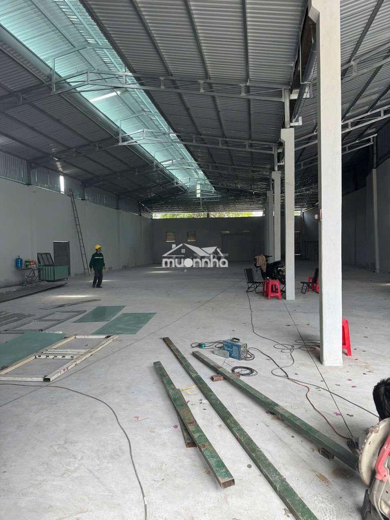 Xưởng 800m gần kcn sóng thần có trạm điện 