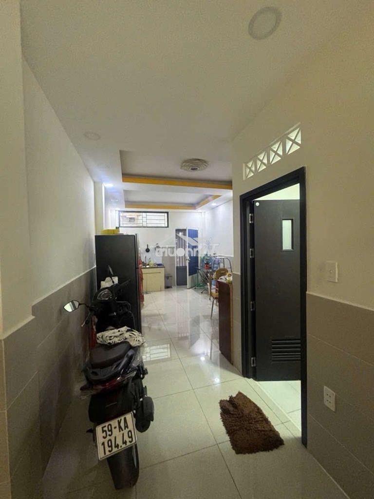Ngay vòng xoay phú lâm q6- nhà 3 tầng- 52m2 - hẻm ôtô tránh chỉ 6. tỷ  - 3