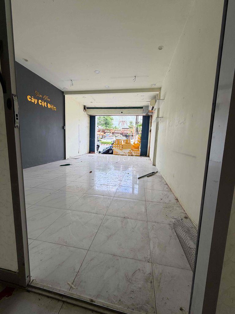 Mbkd mặt tiền phú lợi gần chợ đình