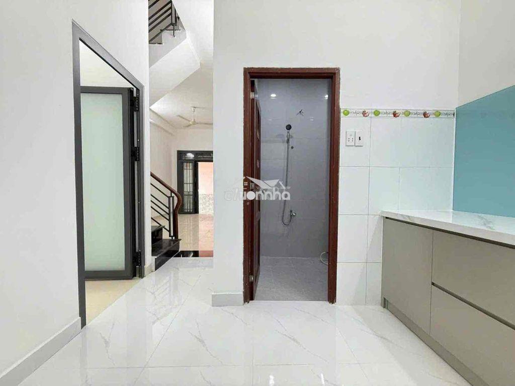 Bán nhà hxh phan văn trị, nơ trang long, 45m2, giá: 6 tỷ 65 - 4
