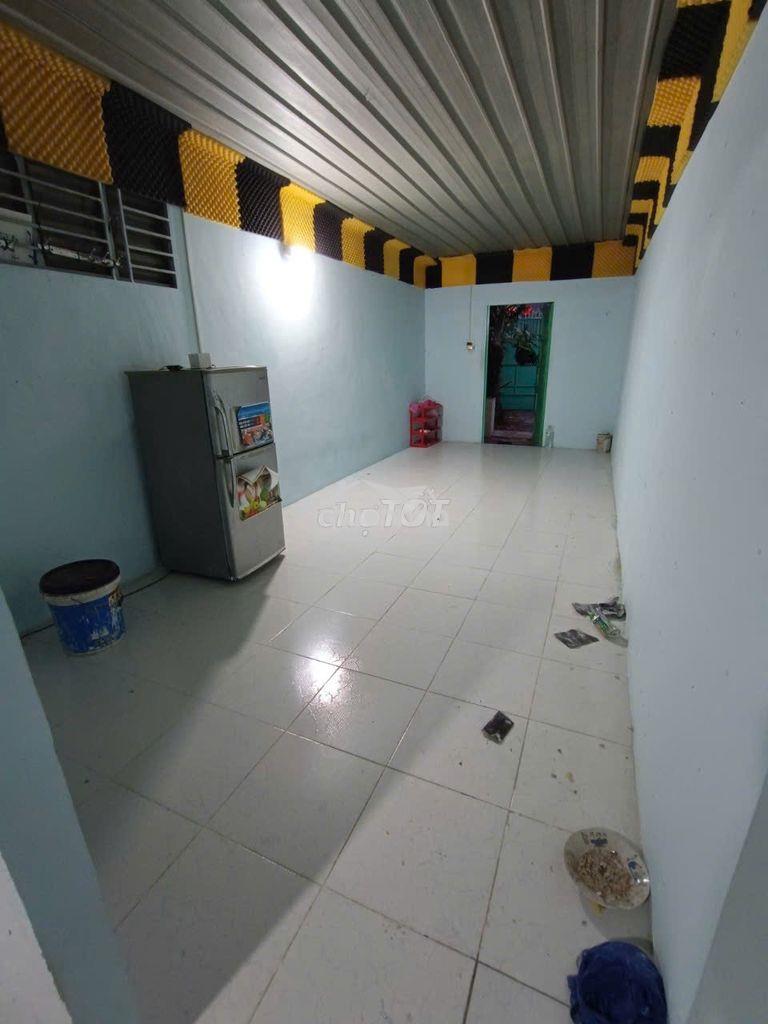 Nhà trọ gò vấp mặt đất sân rộng có gác cho nuôi thú cưng - 4