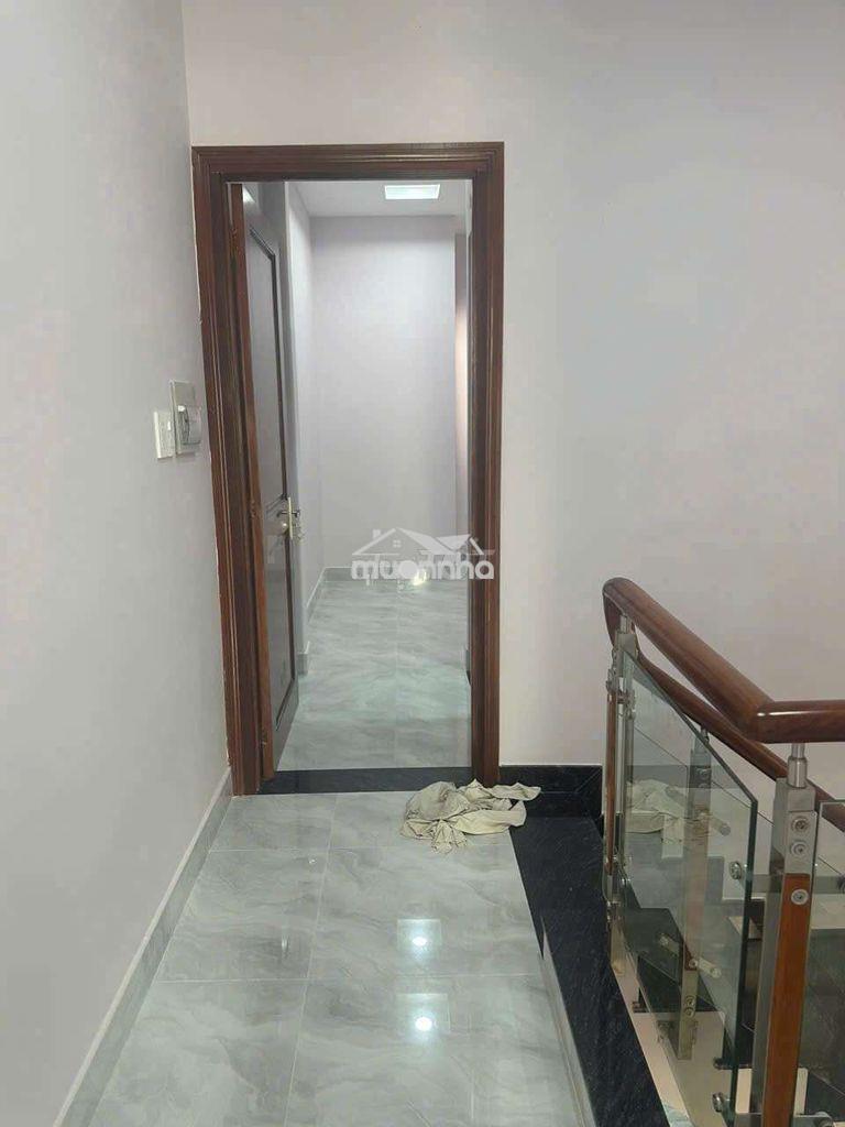 Nhà trường chinh 4 x 16m đúc 1 lầu đẹp  - 2