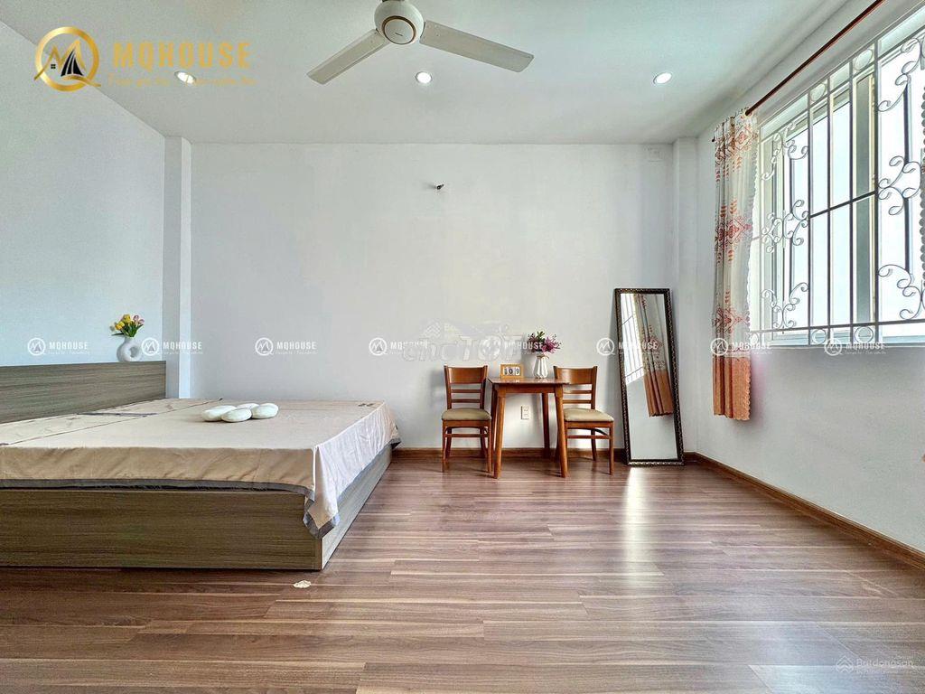 Phòng 45m tách bếp gần sân bay - full nội thất.thang máy. - 2