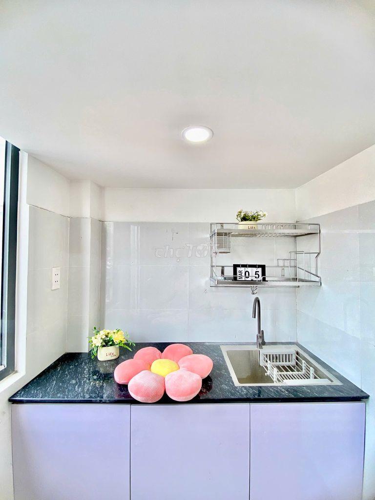 🏢 Phòng ban công ngay khu cao tầng đồng bộ - giá 3tr4 - gần huit !! - 4